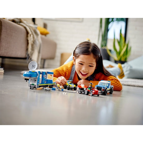 LEGO® City Mobilt Kommandosenter 2