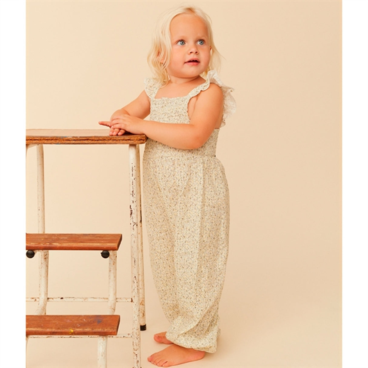 Sofie Schnoor Yellow Flower  Buksedress 4