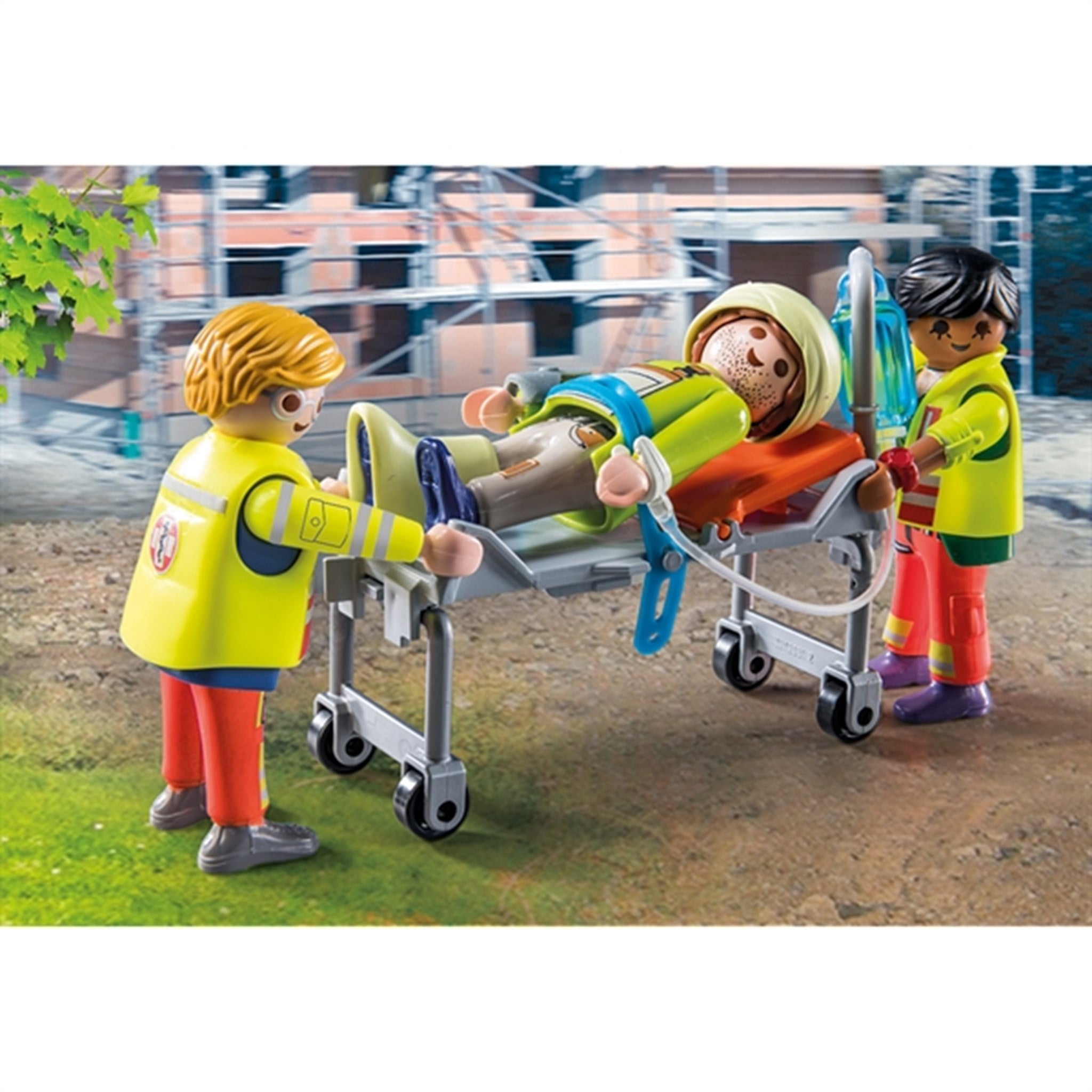 Playmobil® City Life - Ambulance with Light and Sound 5