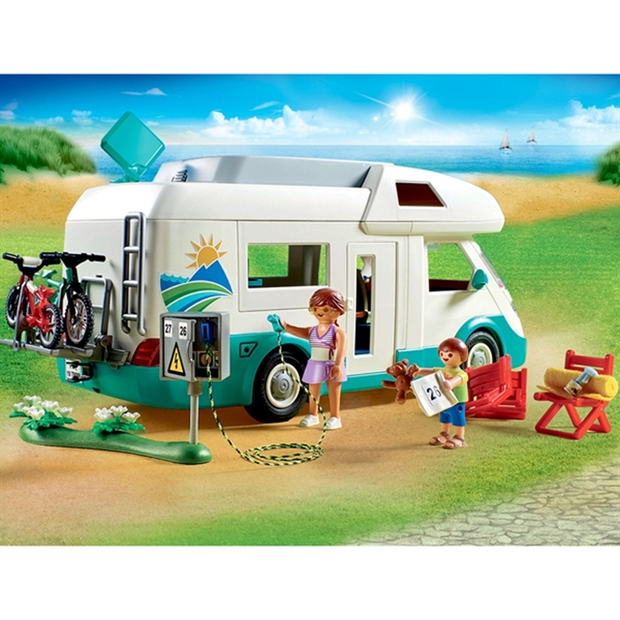 Playmobil® Family Fun - Family Camper 2