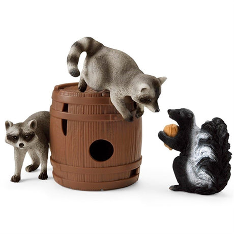 Schleich Wild Life Hunt For the Nut