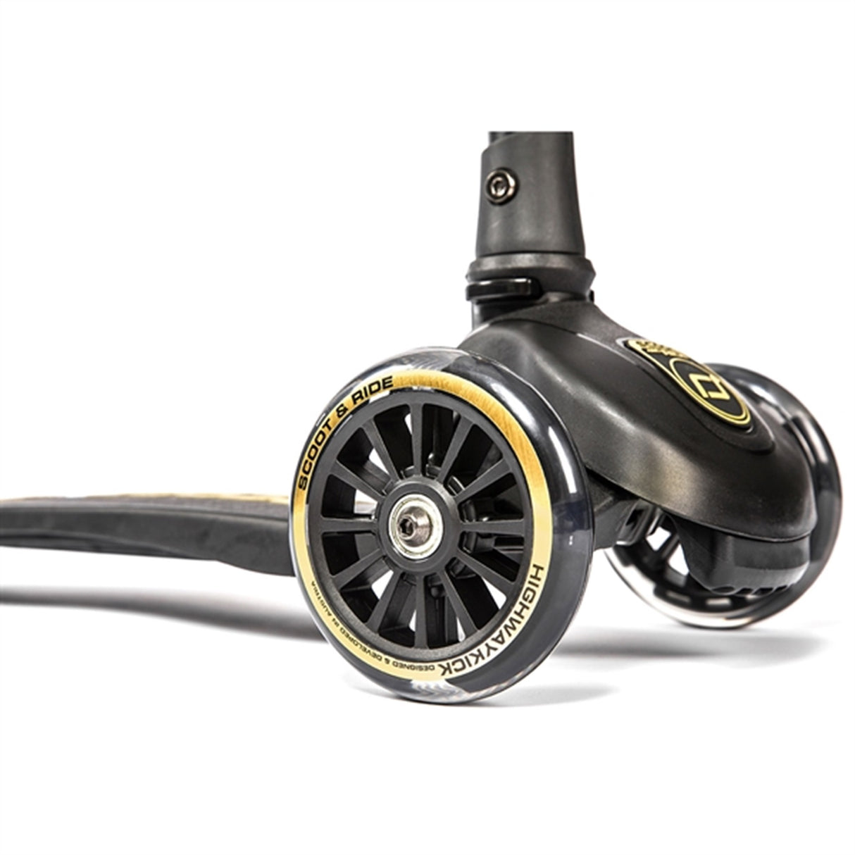 Scoot and Ride Highway Kick 3 LED Black/Gold