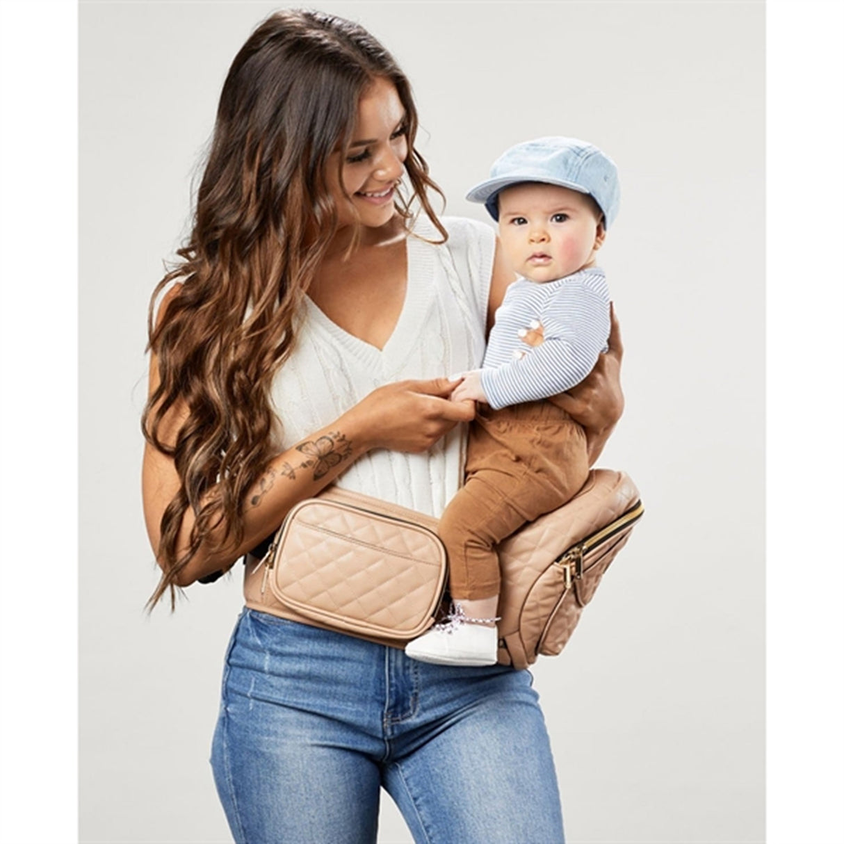 Tushbaby V2 Hip Carrier Vegan Leather Sand