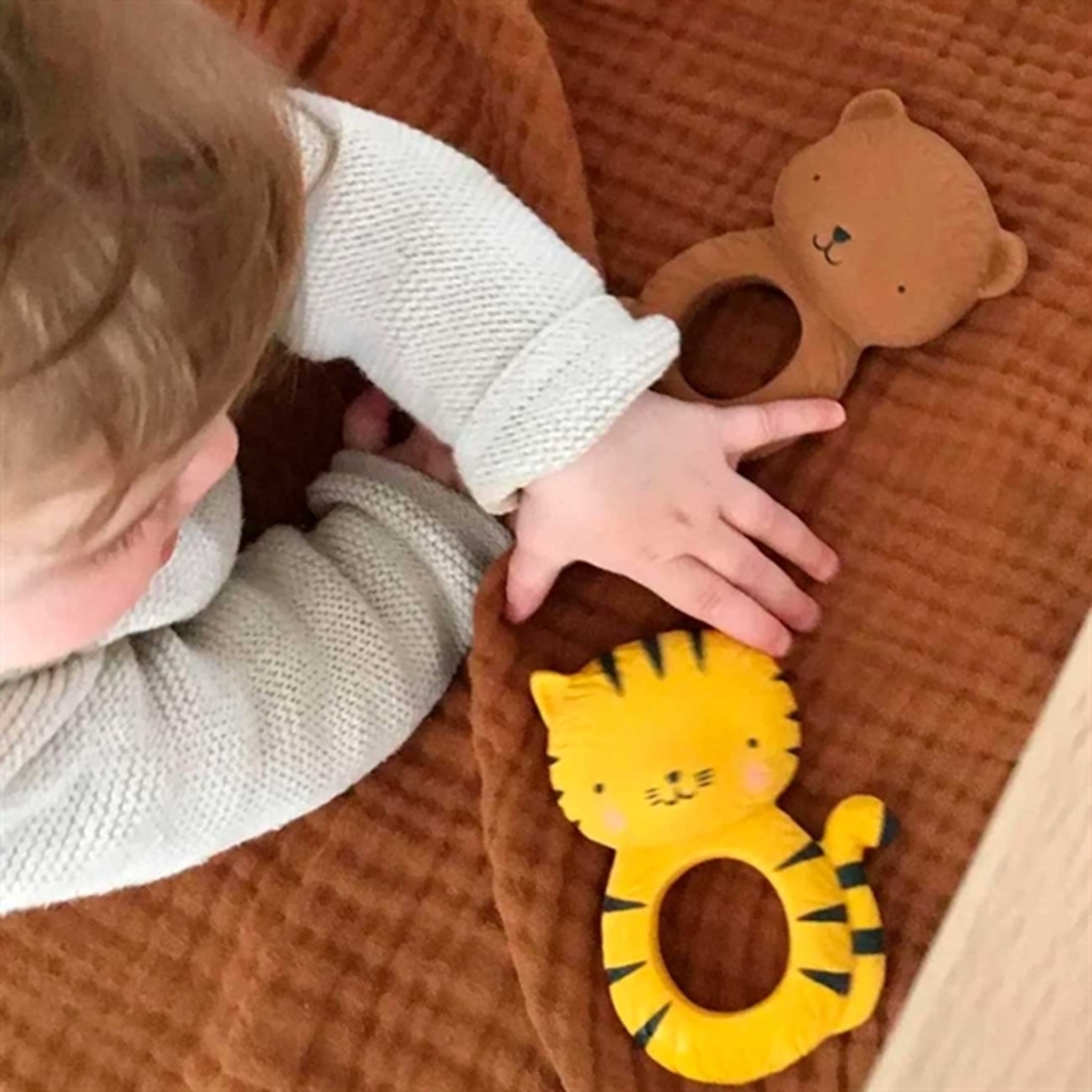 A Little Lovely Company Teether Ring Tiger 2